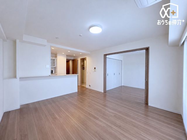3LDK Apartment for Sale in Tokorozawa, Saitama Near Station - Thumbnail 2