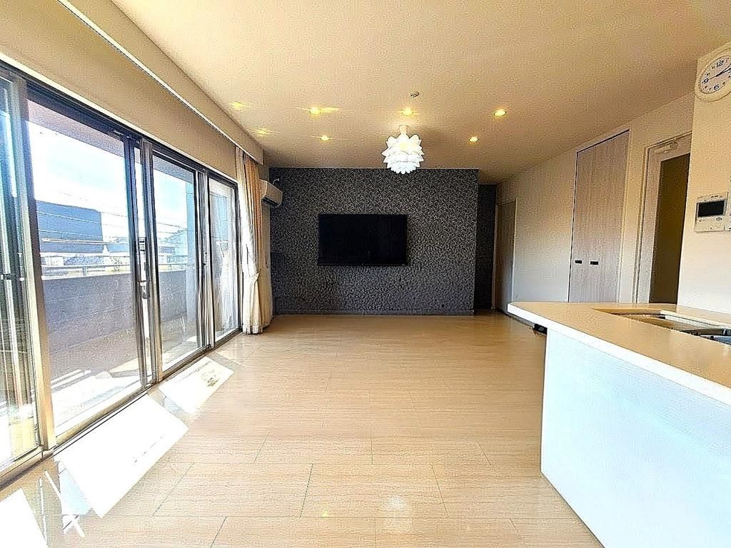 3LDK Apartment for Sale in Kumamoto Minami-ku, Near Schools & Shops - Thumbnail 4