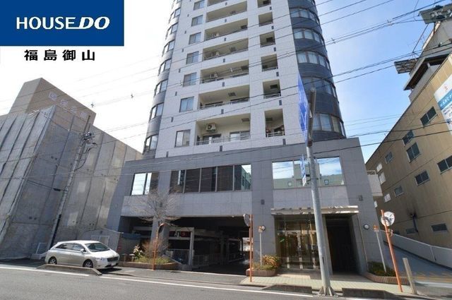 D'Cladia Fukushima 8th Floor 2LDK Apartment for Sale - Image 1