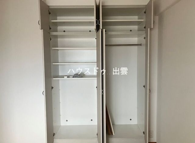 3LDK Apartment for Sale in Izumo City with Panoramic City Views - Thumbnail 4