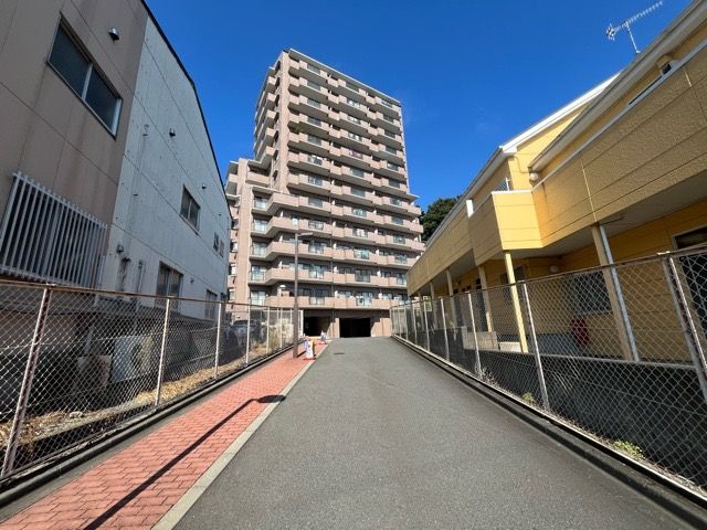Spacious 4LDK Apartment in Sagamihara - Luminous Sagamihara - Thumbnail 2