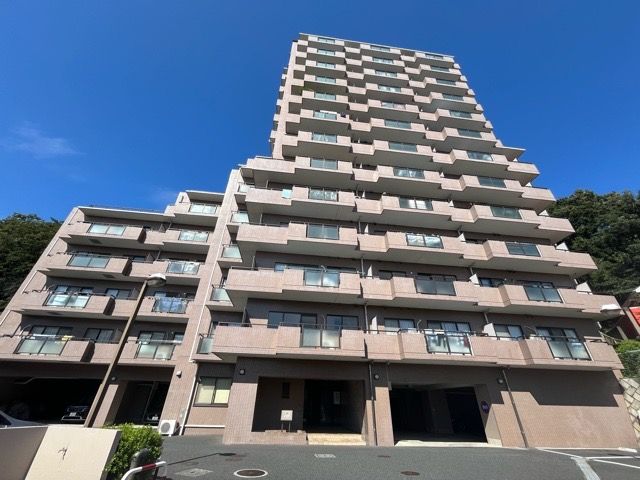Spacious 4LDK Apartment in Sagamihara - Luminous Sagamihara - Thumbnail 3