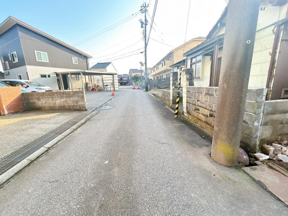 Land for Sale in Takaoka, Toyama - 218.18 sqm Plot Near Ejiri Station - Thumbnail 2