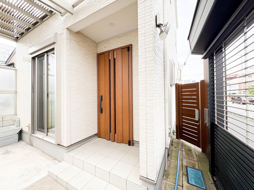 Modern 4K House for Sale in Saitama City's Kita Ward - Thumbnail 3