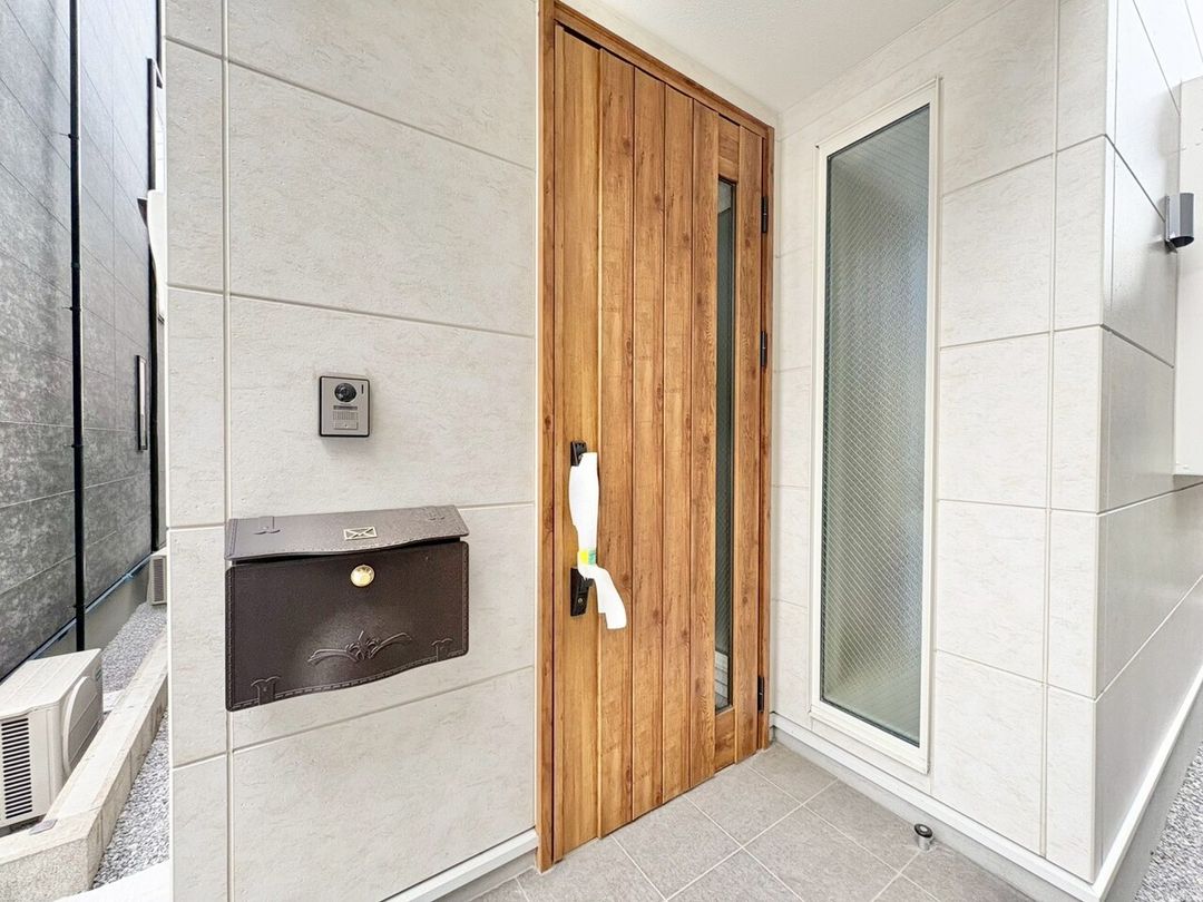 Modern 3LDK House for Sale in Setagaya, Tokyo - Thumbnail 2