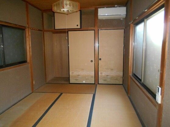 6LDK Wooden House for Sale in Tsu City, Mie - 113.44 sqm - Thumbnail 2