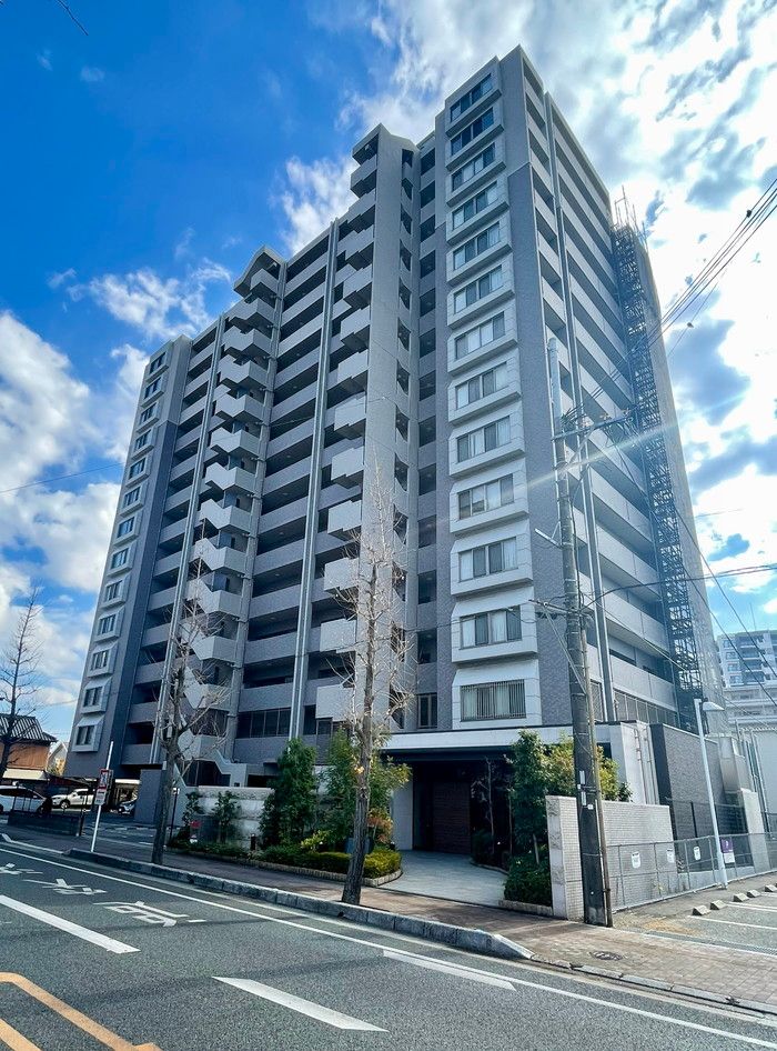 4LDK Apartment for Sale in Saga City, Saga Prefecture - Thumbnail 2