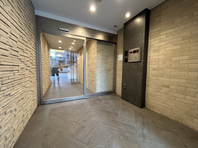Open Residence Azabu Roppongi 1LDK Apartment for Sale in Minato - Thumbnail 2