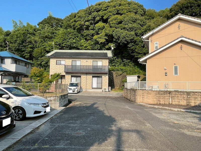 4LDK House in Yukuhashi with Solar Power | 101.84 sqm - Thumbnail 2