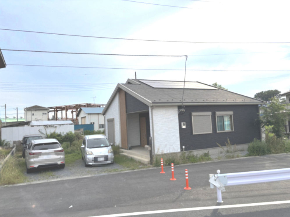 4LDK Single-Story House in Yoshikawa City, Saitama Prefecture - Thumbnail 2