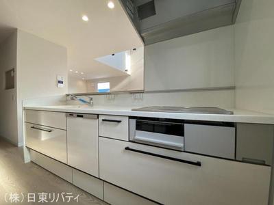 3LDK Corner Lot House in Hiroshima's Saeki Ward — Image 3, Saeki, Hiroshima