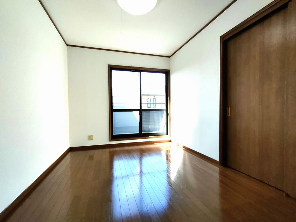 4LDK House in Shibukawa with Garden and Parking for 3 - Thumbnail 4