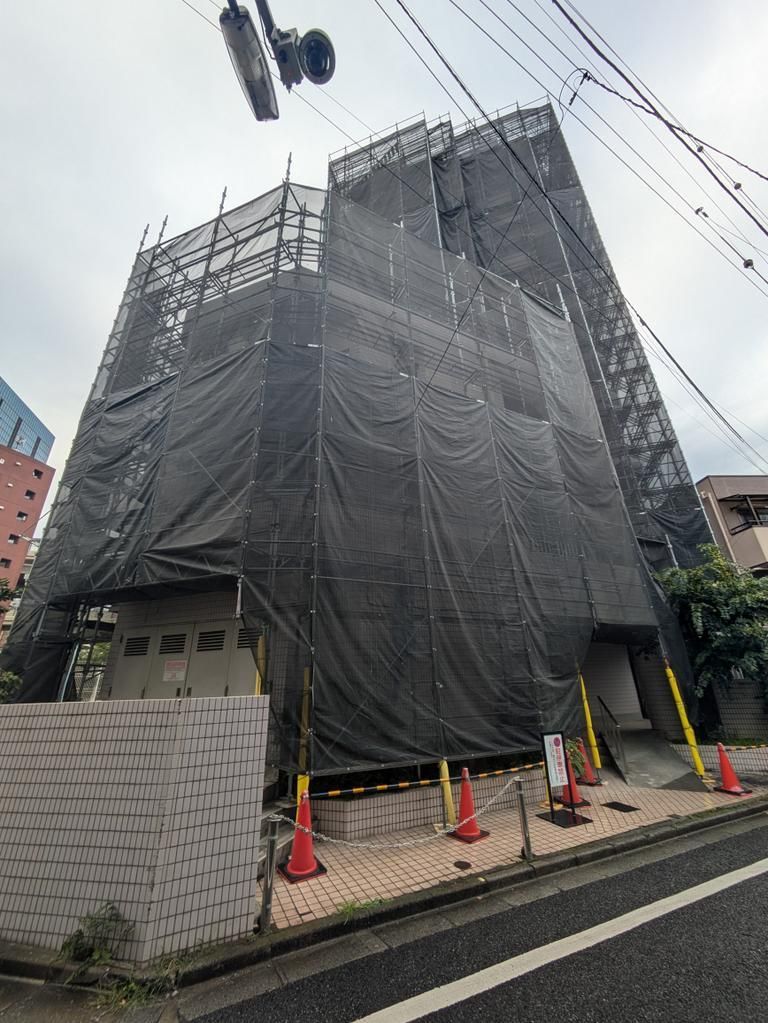 Renovated 1LDK Apartment for Sale Near Ikebukuro Station, Tokyo - Thumbnail 2