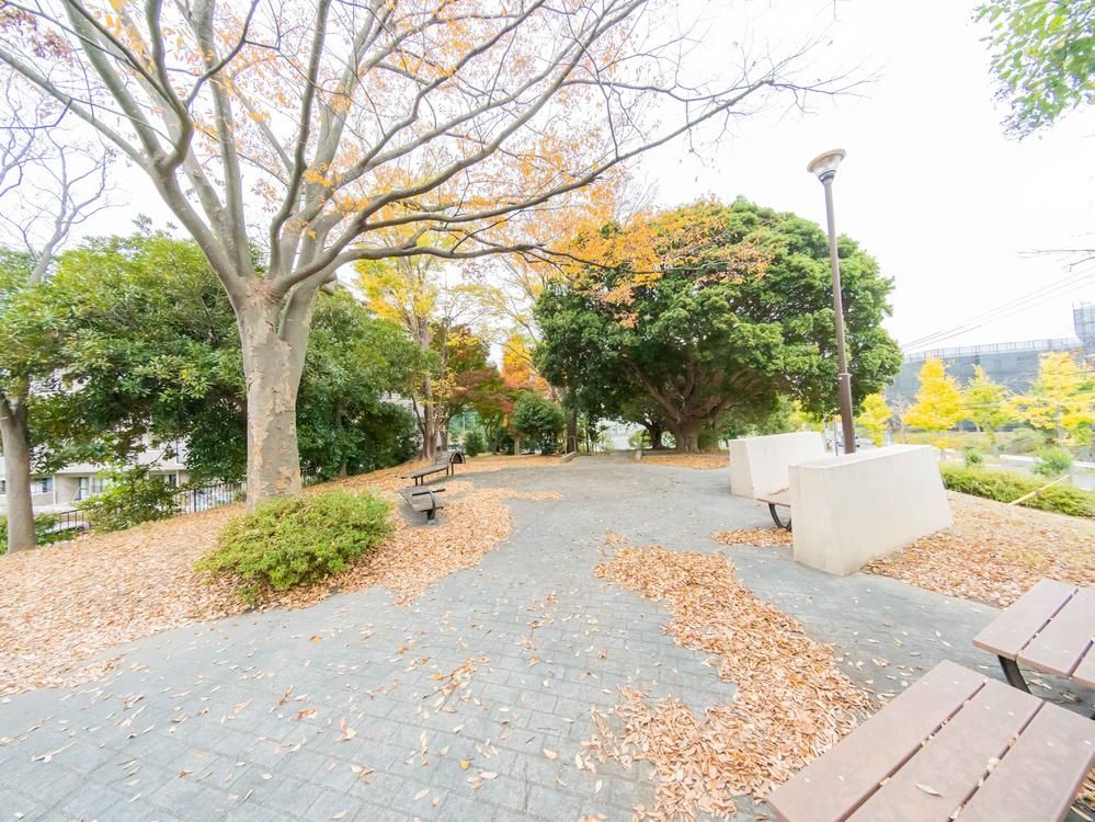 4LDK House in Yokohama's Sugita with Garden Space - Thumbnail 2