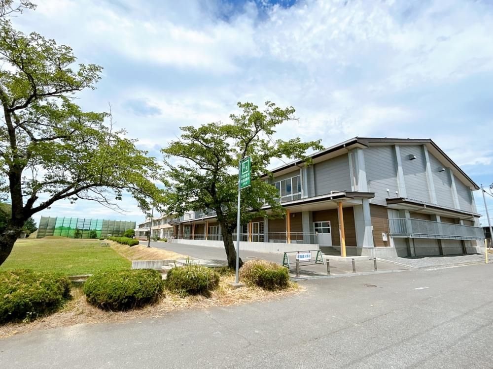 Renovated 6LDK House with 4 Car Parking in Osaki, Miyagi - Thumbnail 3