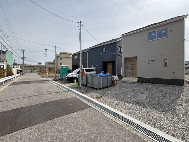 New 4LDK House in Nakai, Toyama - March 2026 Completion - Thumbnail 3