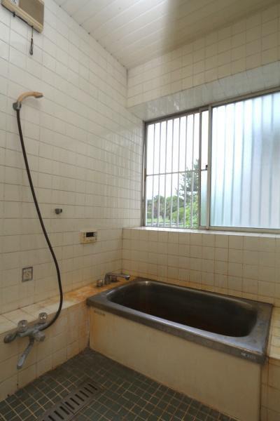 [Homes] Used detached house 3.3km from Obukuro Station on the Tobu Isesaki Line (Koshigaya City) (Property number: 0008929-0001653) — Image 4, Koshigaya, Saitama