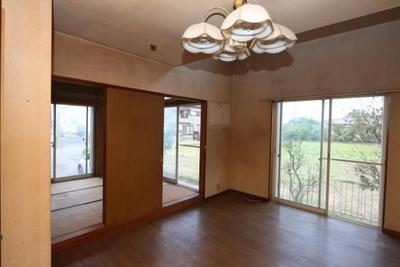[Homes] Used detached house 3.3km from Obukuro Station on the Tobu Isesaki Line (Koshigaya City) (Property number: 0008929-0001653) — Image 2, Koshigaya, Saitama