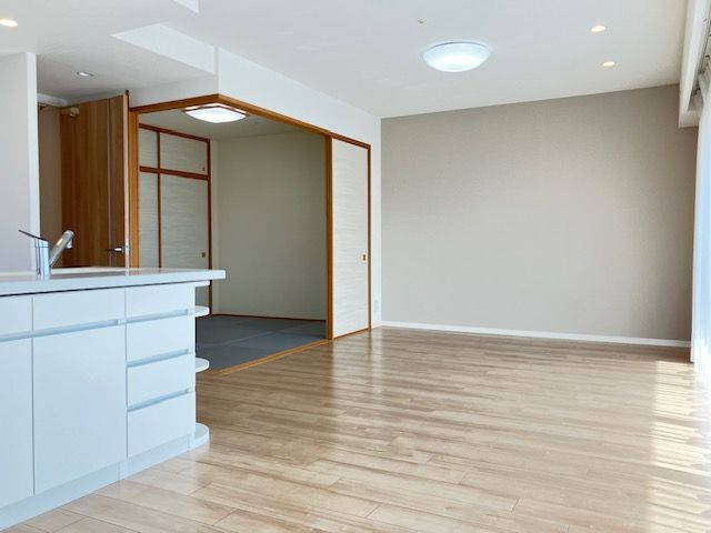 Alpha States Prefectural Office Front 3LDK Apartment in Tokushima - Thumbnail 2