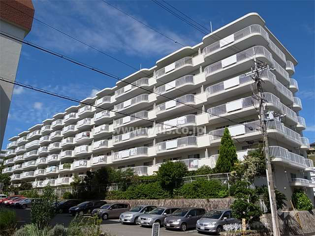 3LDK Family Apartment in Takarazuka with Balcony - Thumbnail 4