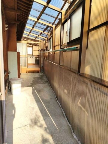 6DK Detached House with Renovations in Komatsushima, Tokushima - Thumbnail 4
