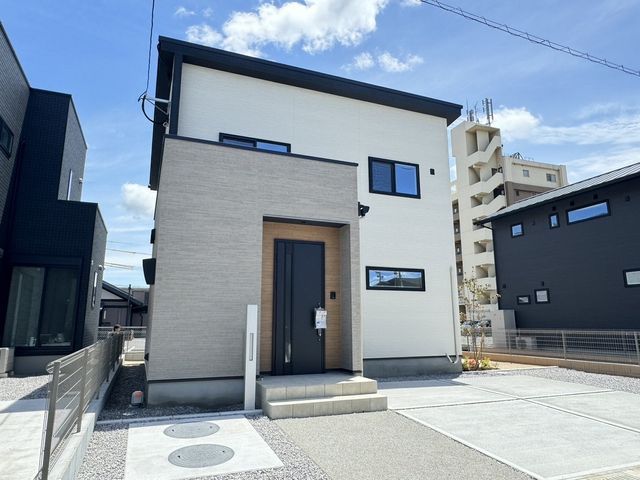 New 4LDK House with Solar Power in Oita City, Mori-machi - Thumbnail 2
