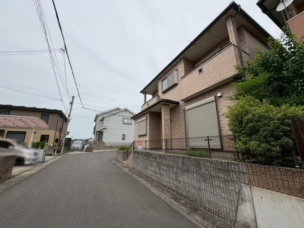 5DK House for Sale in Iwade City, Wakayama Prefecture - Thumbnail 2
