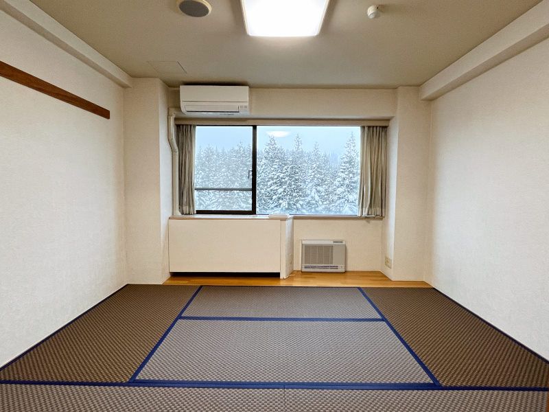 Grand Wing Maiko Kogen 10F 2K Apartment with Onsen in Minamiuonuma - Thumbnail 3