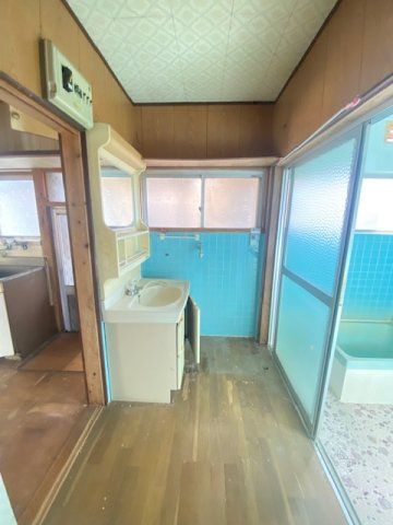 4DK House in Miyakonojo with 117㎡ Land - 4.8 Million Yen - Thumbnail 4