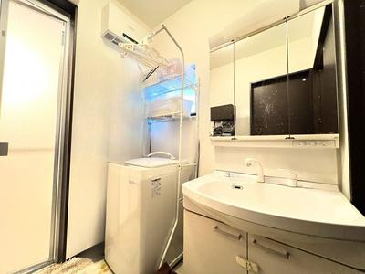 4LDK House in Hekinan with Parking for 4 Vehicles — Image 3, Hekinan, Aichi