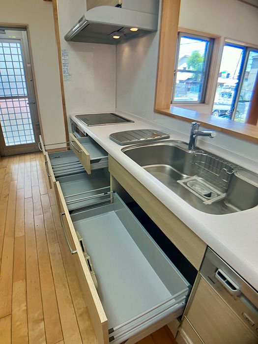 Spacious 5SLDK House in Niihama with Renovations - Thumbnail 3
