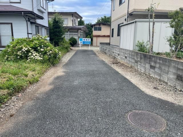 Land for Sale in Yamagata City with Old House - 684.85 sqm - Thumbnail 2