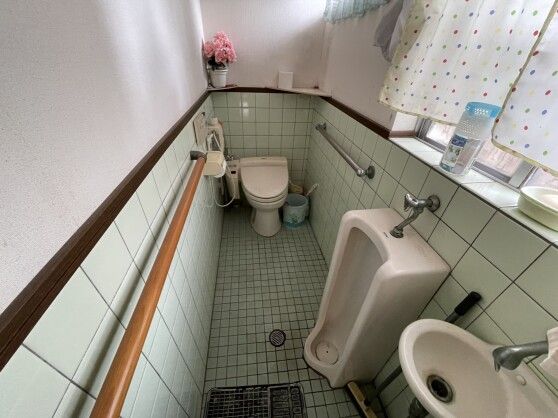 8LDK Kominka with Warehouse & Rice Paddy in Kinokawa, Wakayama - Thumbnail 4