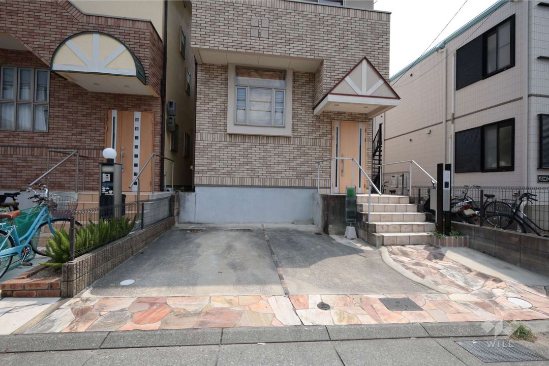 Renovated 4LDK House with Loft in Takarazuka, Hyogo - Thumbnail 3