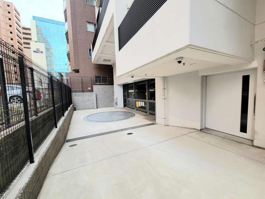 Soltia Shin-Yokohama 1LDK Apartment for Sale Near Station - Thumbnail 3