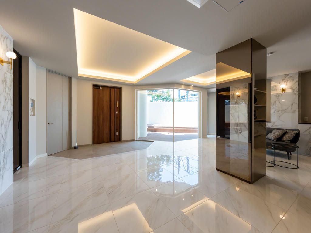 3LDK House for Sale in Den-en-chofu, Ota-ku, Tokyo 313.31m2 - Thumbnail 4
