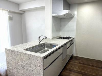 3SLDK Apartment Near JR Omi-Hachiman Station, Shiga — Image 4, Omihachiman, Shiga