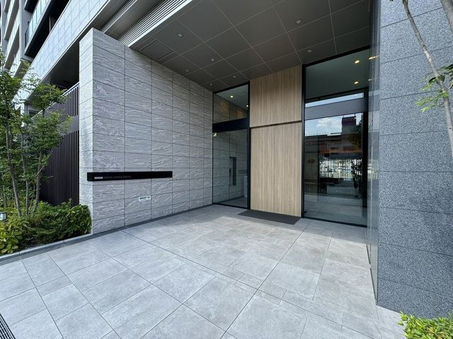 3SLDK Apartment Near JR Omi-Hachiman Station, Shiga - Thumbnail 2