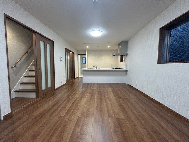 Modern 3-Story House for Sale in Osaka's Ikuno Ward - Thumbnail 3