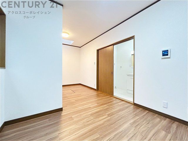 5DK Terrace House for Sale in Nishinomiya Horikiri-cho - Thumbnail 4