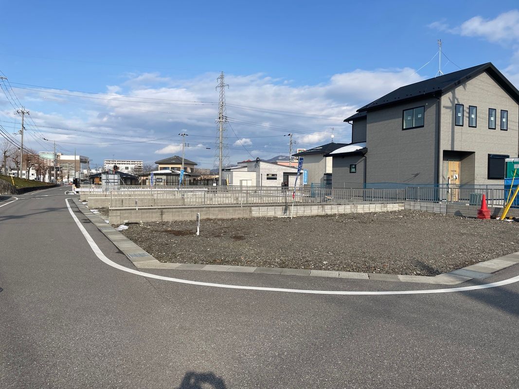 32-Plot Land for Sale in Yu-Town Minami Hikone, Shiga - Thumbnail 2