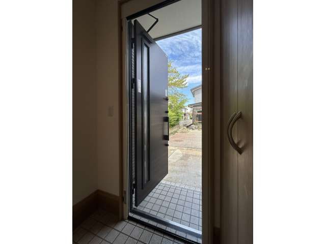 3LDK House for Sale in Akita City, 96.89 sqm - Thumbnail 2