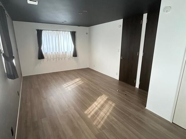 Modern 2SLDK House with Island Kitchen in Mitoyo, Kagawa - Thumbnail 2