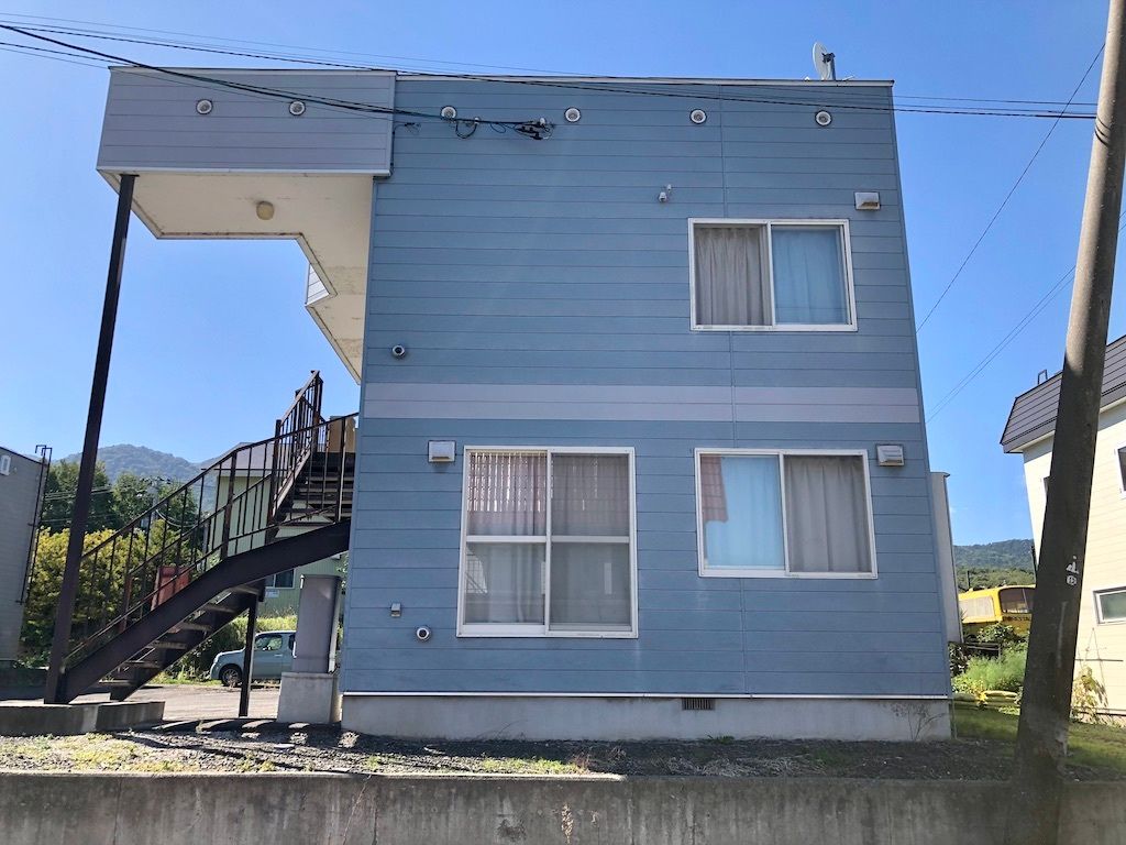 Mansion Rose 16-Unit Apartment Building for Sale in Furano - Image 1