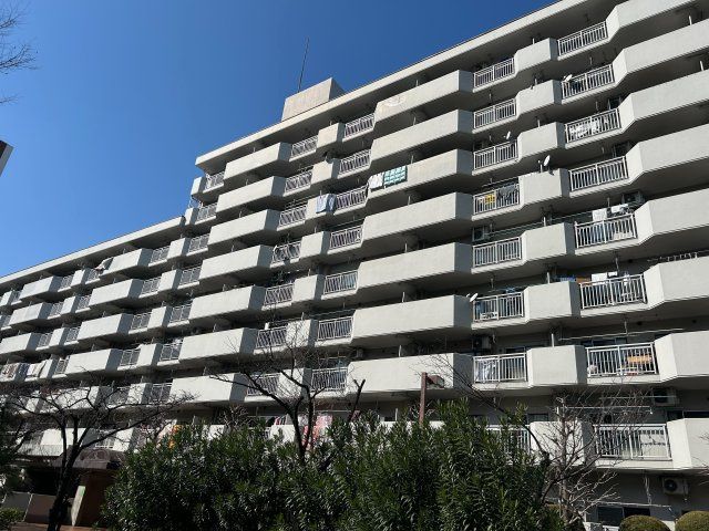 3LDK Apartment for Sale in Shinagawa Hachio Park Town, Tokyo - Thumbnail 2