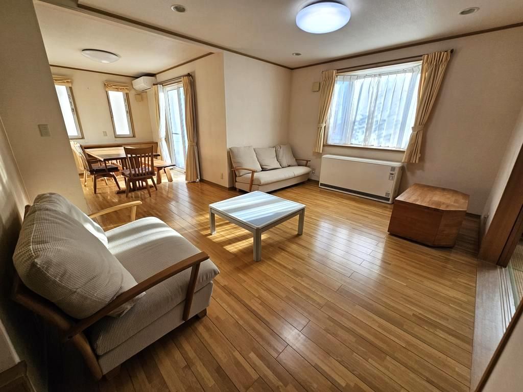 4LDK House in Sakura City, Tochigi – 146.56 sqm on Corner Lot - Thumbnail 3