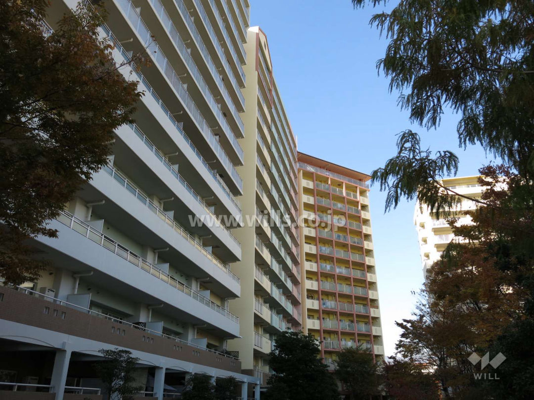 3LDK Apartment in Kobe's Higashinada Ward - Thumbnail 4