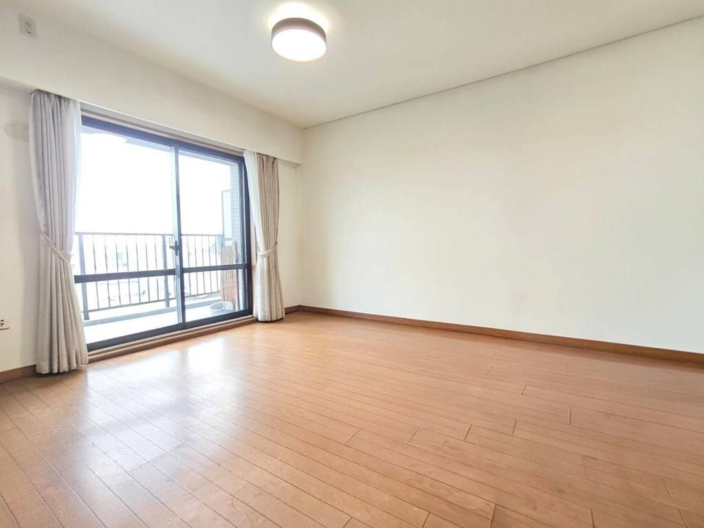3LDK Apartment for Sale in Tokorozawa, Saitama - 67 sqm - Thumbnail 4