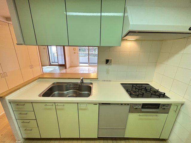 3LDK Apartment for Sale in Haruhino, Kawasaki - Thumbnail 4