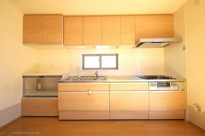 Modern 5LDK House for Sale in Kumagaya - Built 2017 — Image 4, Kumagaya, Saitama